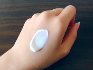 アトピー：保湿 クリーム 風呂 入浴 ヘパリン類似物質 口呼吸 テープ