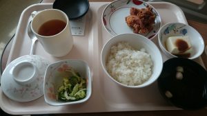 アレルギー 歯周病 ポケット 埋没型：親不知 親知らず 抜歯手術 入院 麻酔 静脈 全身 不安 痛い 腫れ 抗生物質 点滴