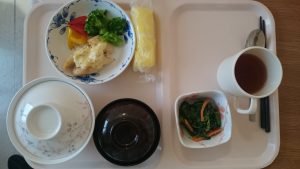 アレルギー 歯周病 ポケット 埋没型：親不知 親知らず 抜歯手術 入院 麻酔 静脈 全身 不安 痛い 腫れ 抗生物質 点滴